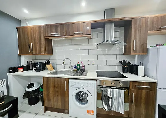 Gdy0 - The Green Dragon Apartment